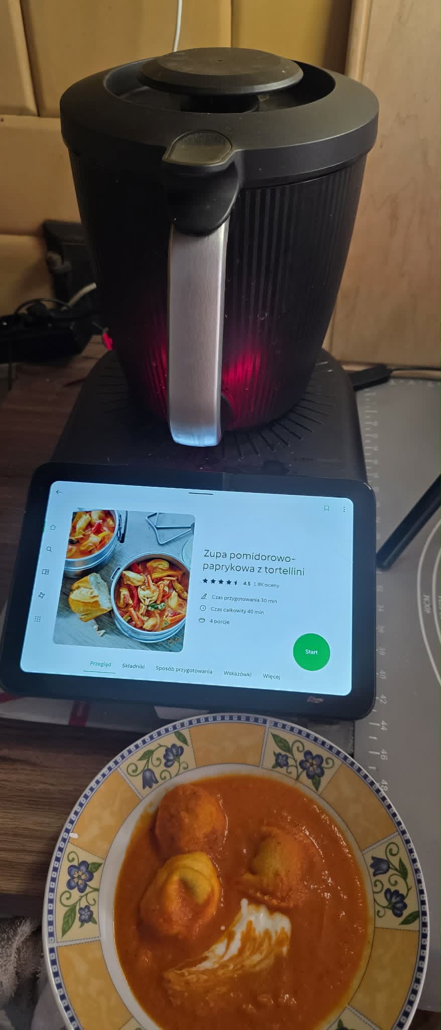 Zupa pomidorowo-paprykowa z tortellini Thermomix